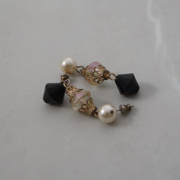 Vintage Black and White Drop Earrings - Picture 3 of 3